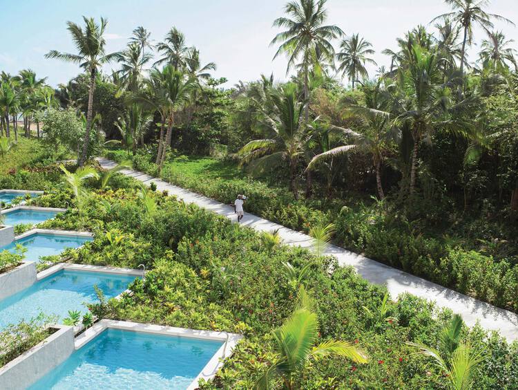 Suites de luxe avec piscine privée en centre de villégiature