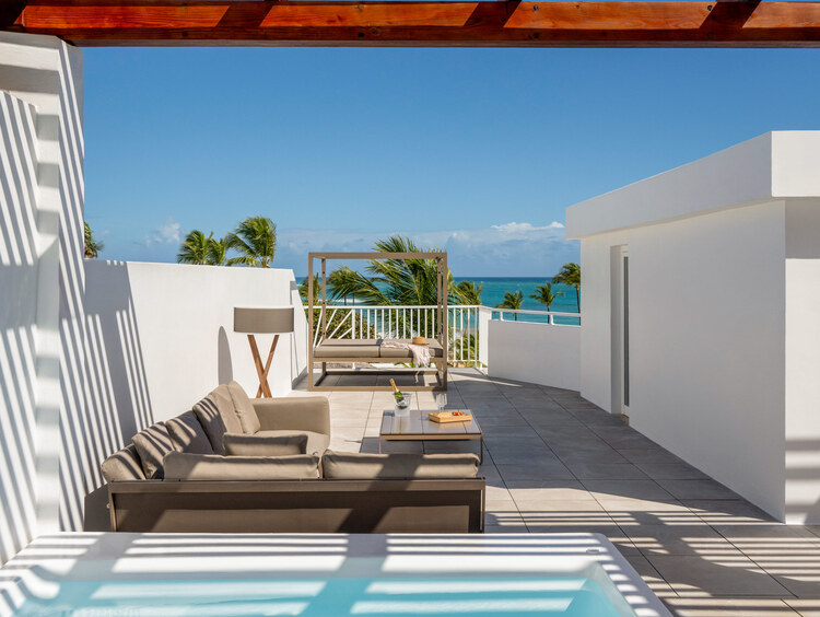 Suite lune de miel bord de mer avec terrasse sur toit Excellence Punta Cana