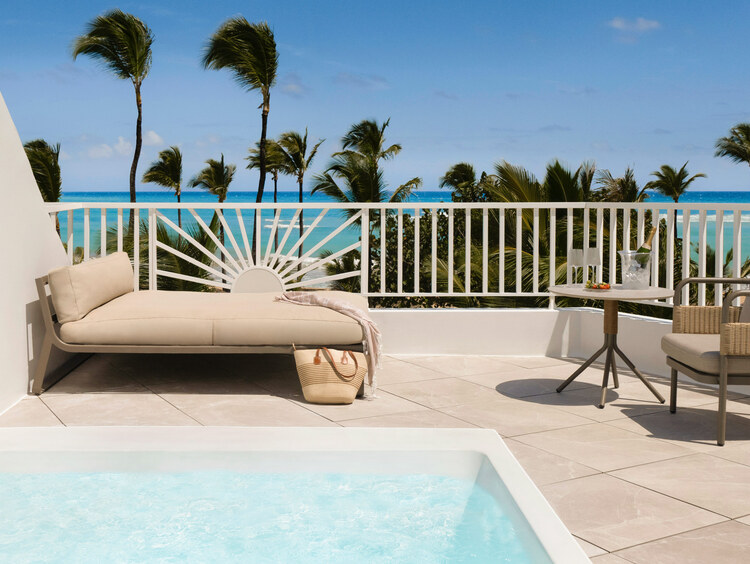 Offrez-vous l’une de nos magnifiques suites avec terrasse et vue sur mer à Punta Cana