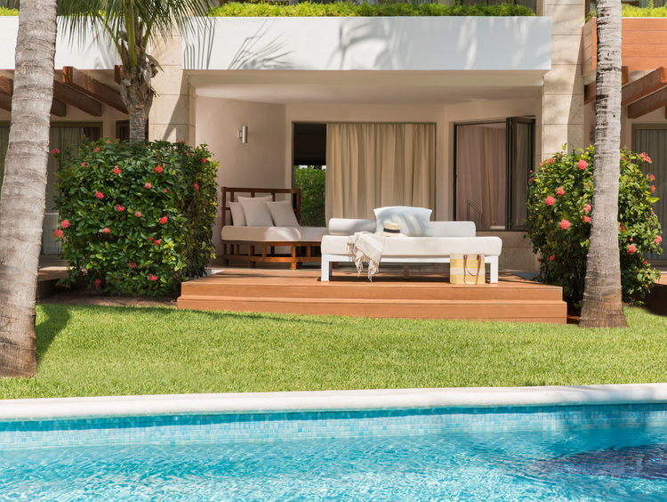 Swim-Up Suite at a Mexico Resort