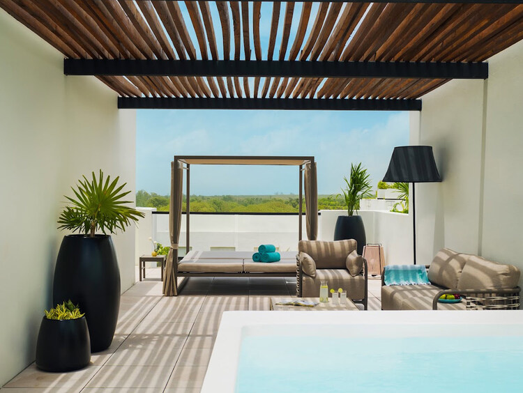 Private Pool Suites Cancun