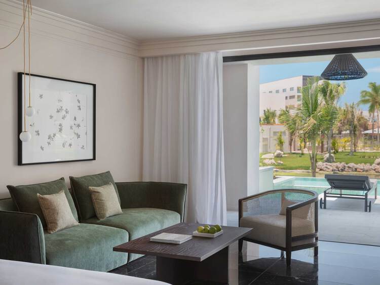Swim up suites in Cancun All Inclusive resort