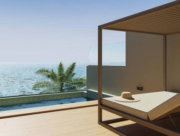 Romantic suite with a private pool and rooftop terrace for two