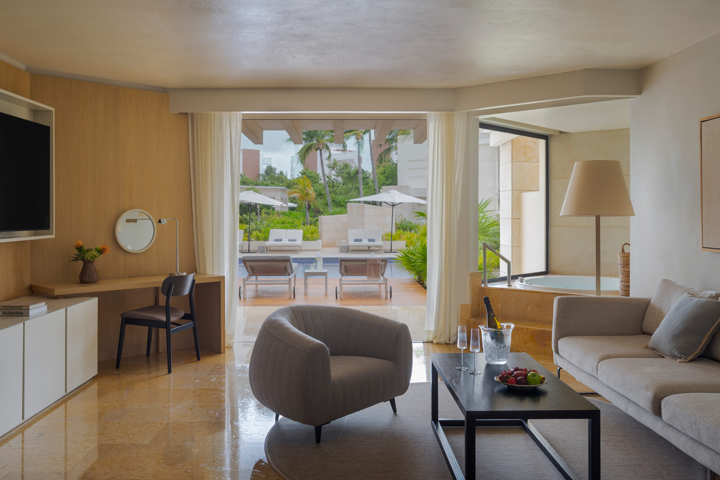Swim-Up Suites en la costa de Cancún México