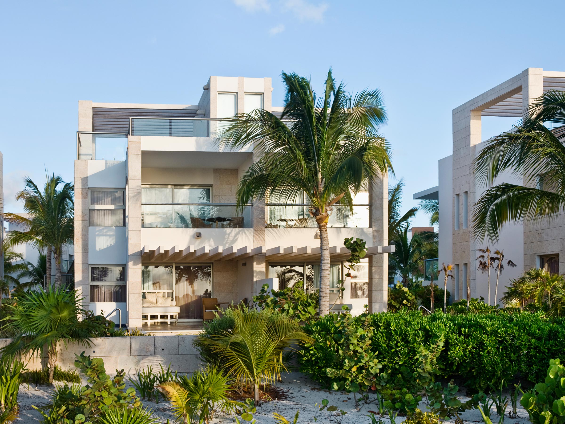 Beloved Playa Mujeres Honeymoon Suites with Private Pool and Jacuzzi