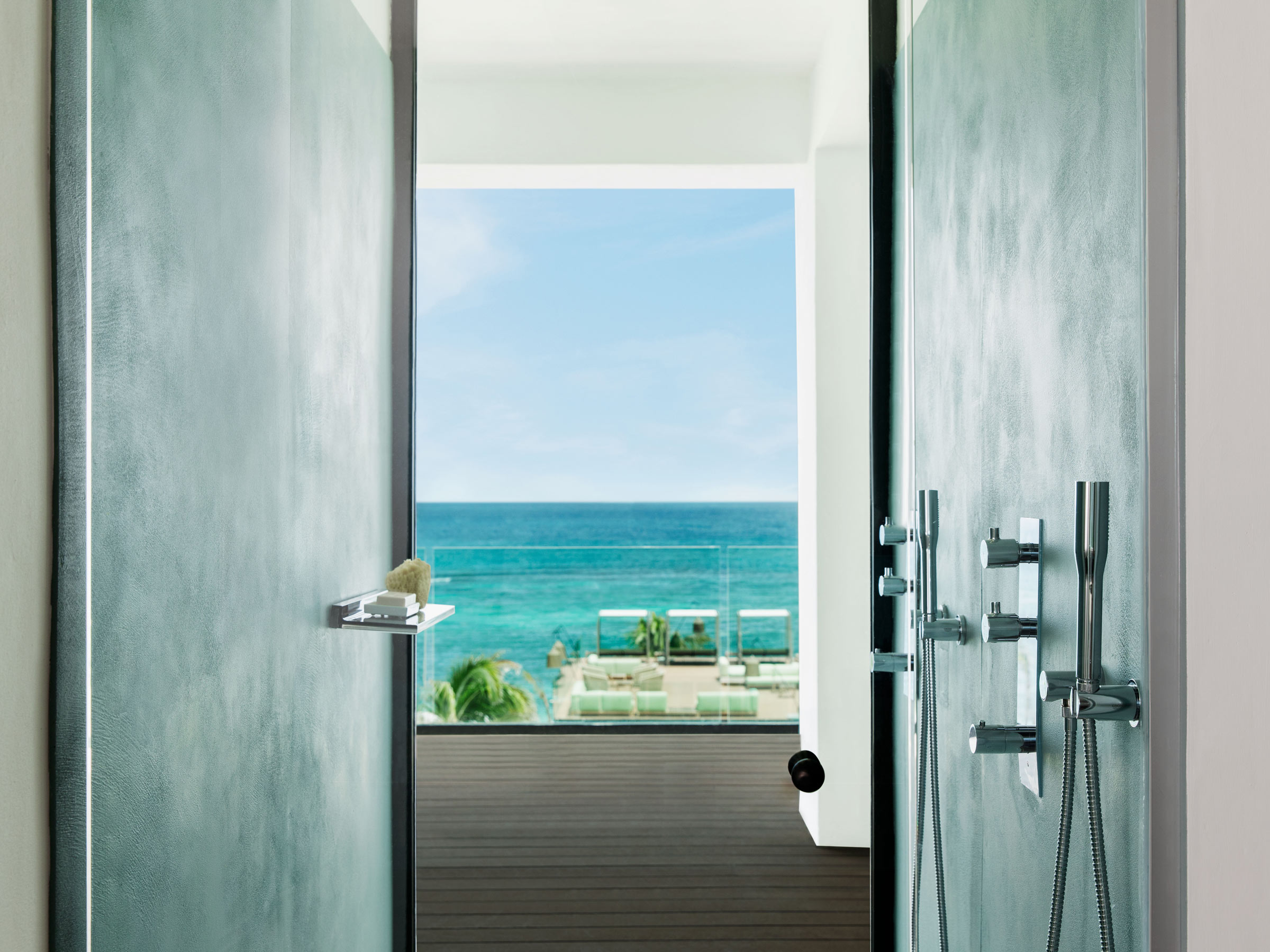 Luxury Suite with Ocean Views in Jamaica