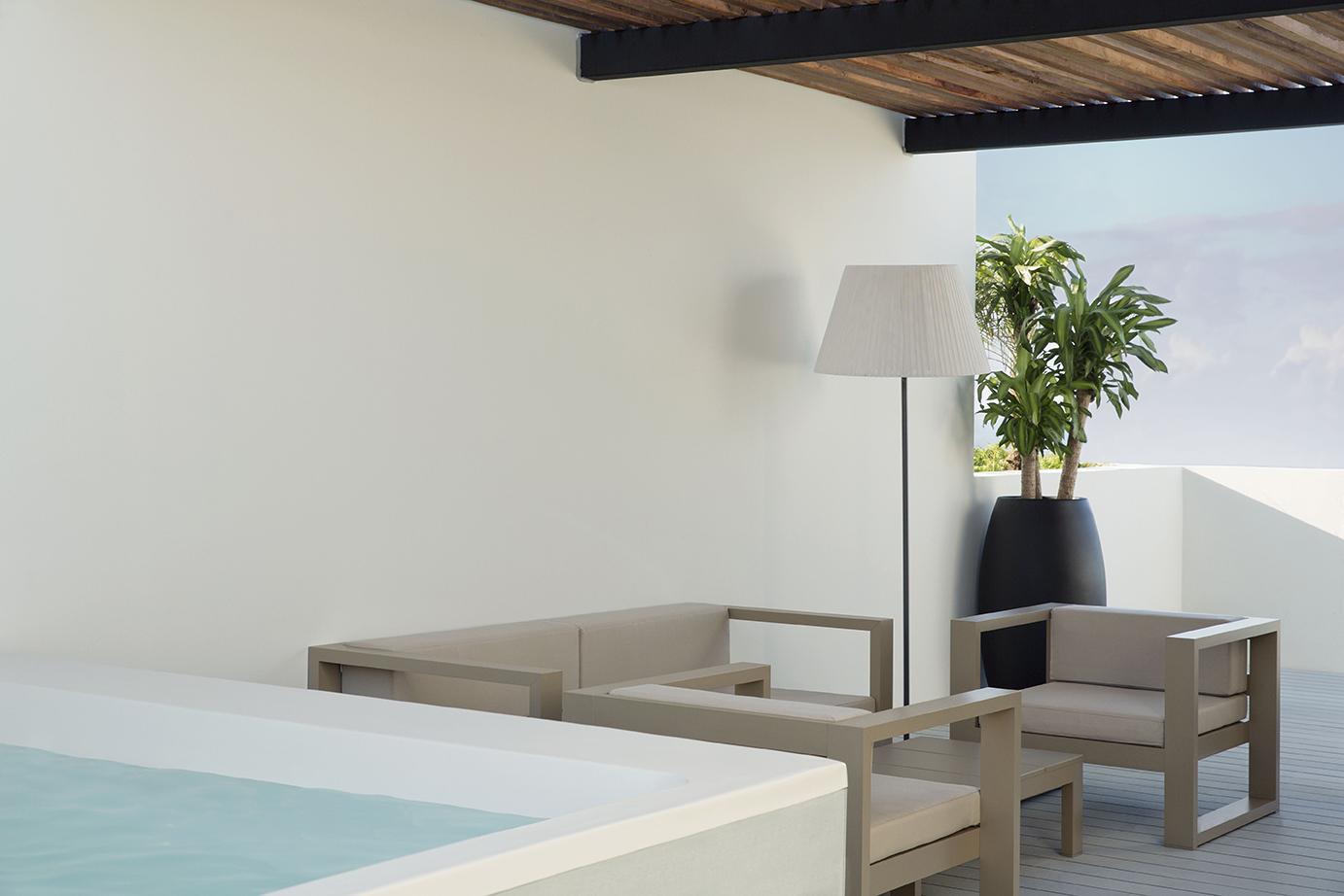 Private Pool Suite Spa-style Bathroom