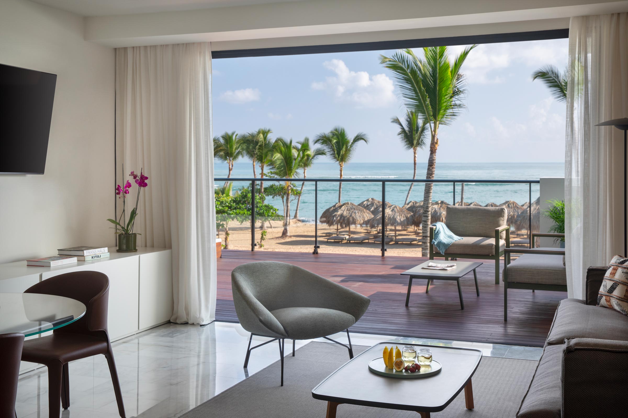 Sala de estar de la Excellence Club Imperial Suite de Finest Punta Cana